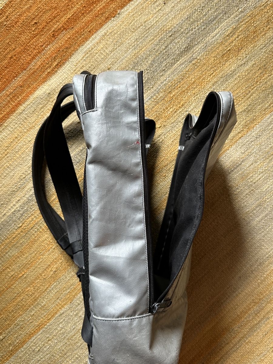 Freitag Sacs à dos: Freitag F306 Hazzard silver backpack – D'occasion à Villars-Burquin par Iliasso 8