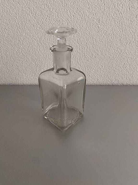 Caraffe: Glaskaraffe antik – Usato da Gerolfingen venduto da Regenbogen88