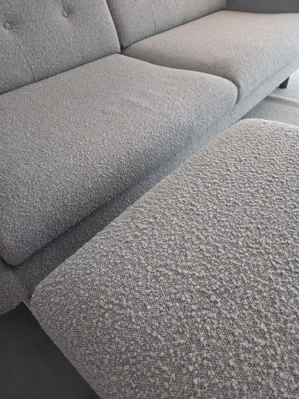 Sofacompany Sofas: 3er Sofa Conrad - grau inkl. grossem Hocker – Gebraucht aus Holziken von Sisla2013 3