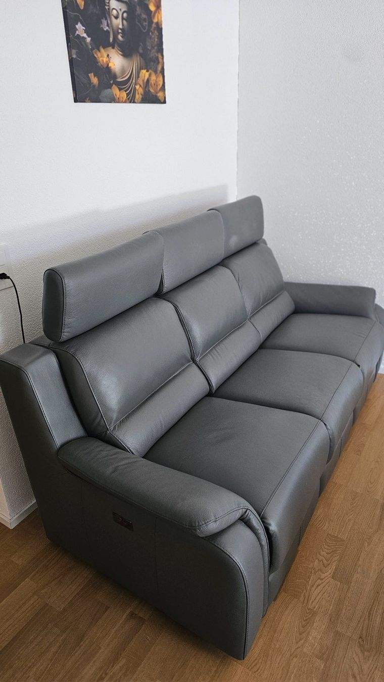 Poltrona Frau Divani: Poltronesofa, Graues Leder Relax Sofa, Top Zustand! – Usato da Oberdiessbach venduto da Gobeli.ch