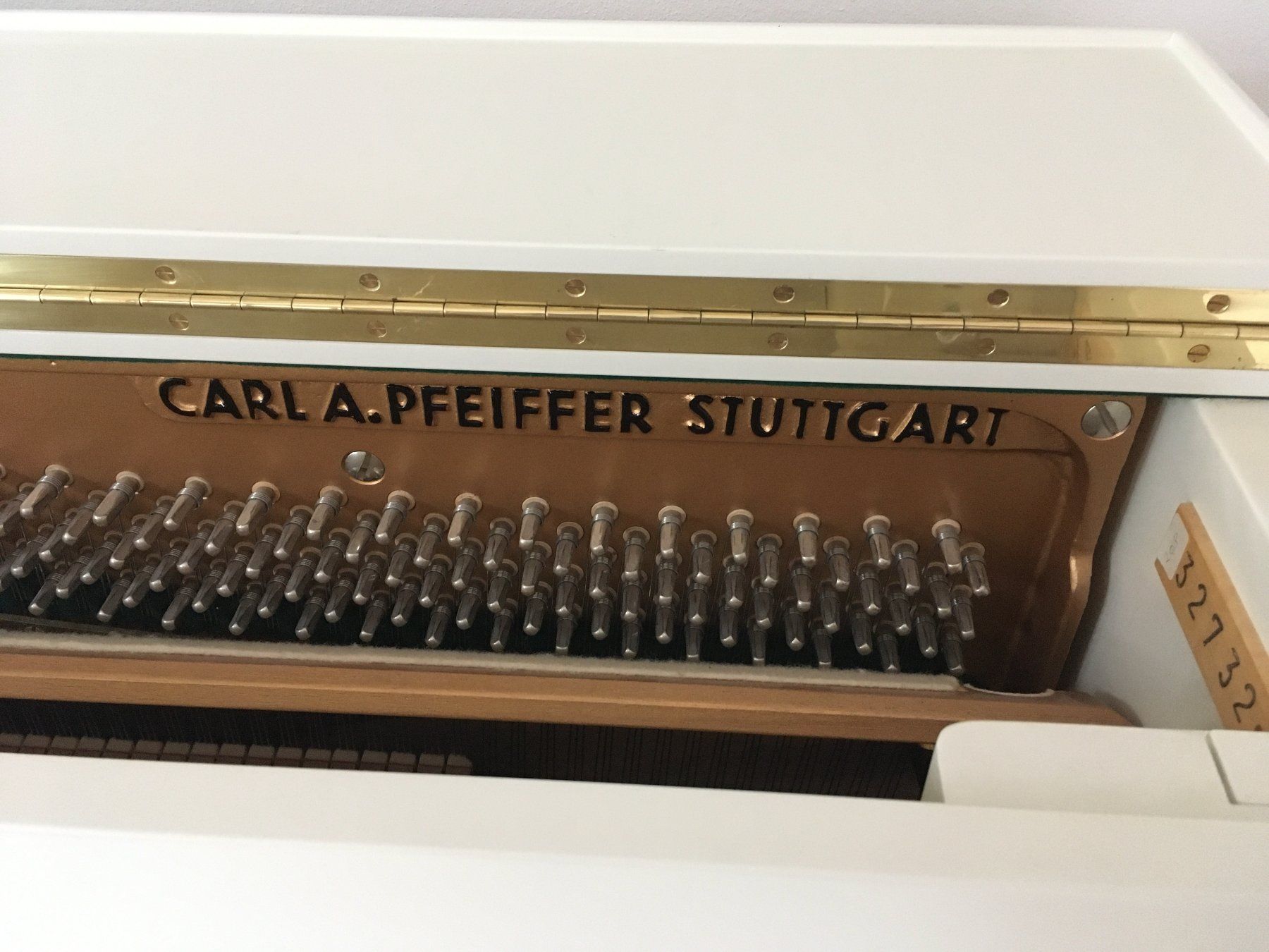 Musikinstrumente: Klavier Peiffer, Modell 116, weiss – Gebraucht aus Köniz von mau_sf2d 5
