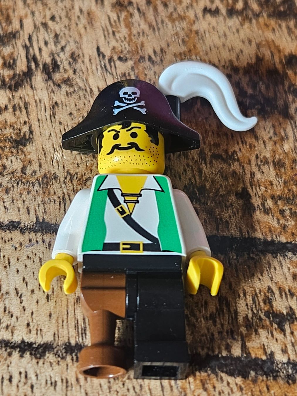 Lego Baukästen: lego figurine pirate pi050 – Gebraucht aus Confignon von Ecrofigs