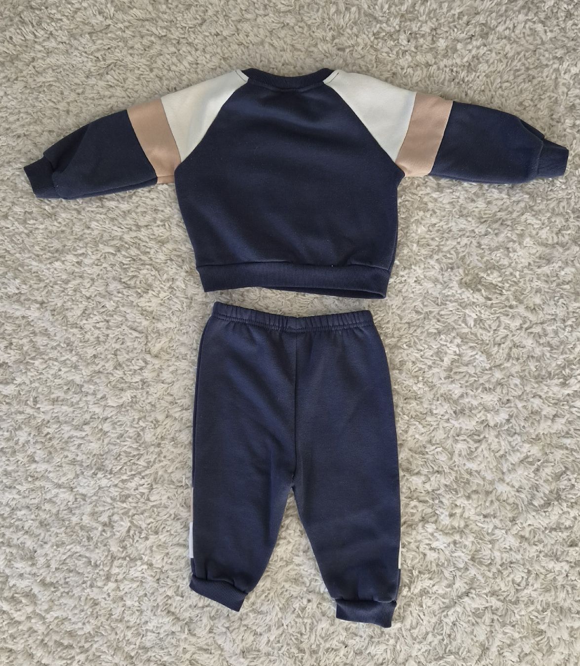 Lotti & Set di vestiti: Trainer – Usato da Neuenhof venduto da Vany0607 1