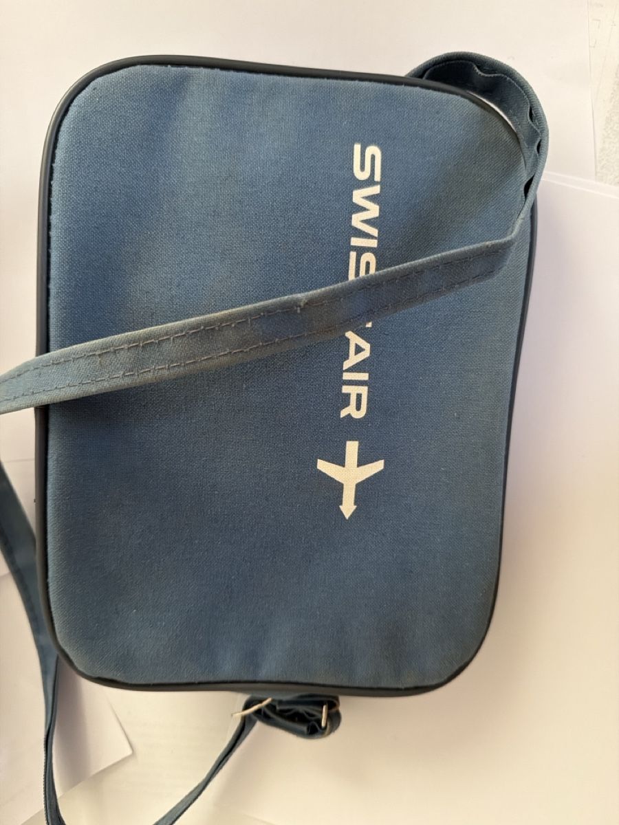 Swissair Borse: SWISSAIR - fast antikes Täschli  – Usato da Dübendorf venduto da Quercia27 3