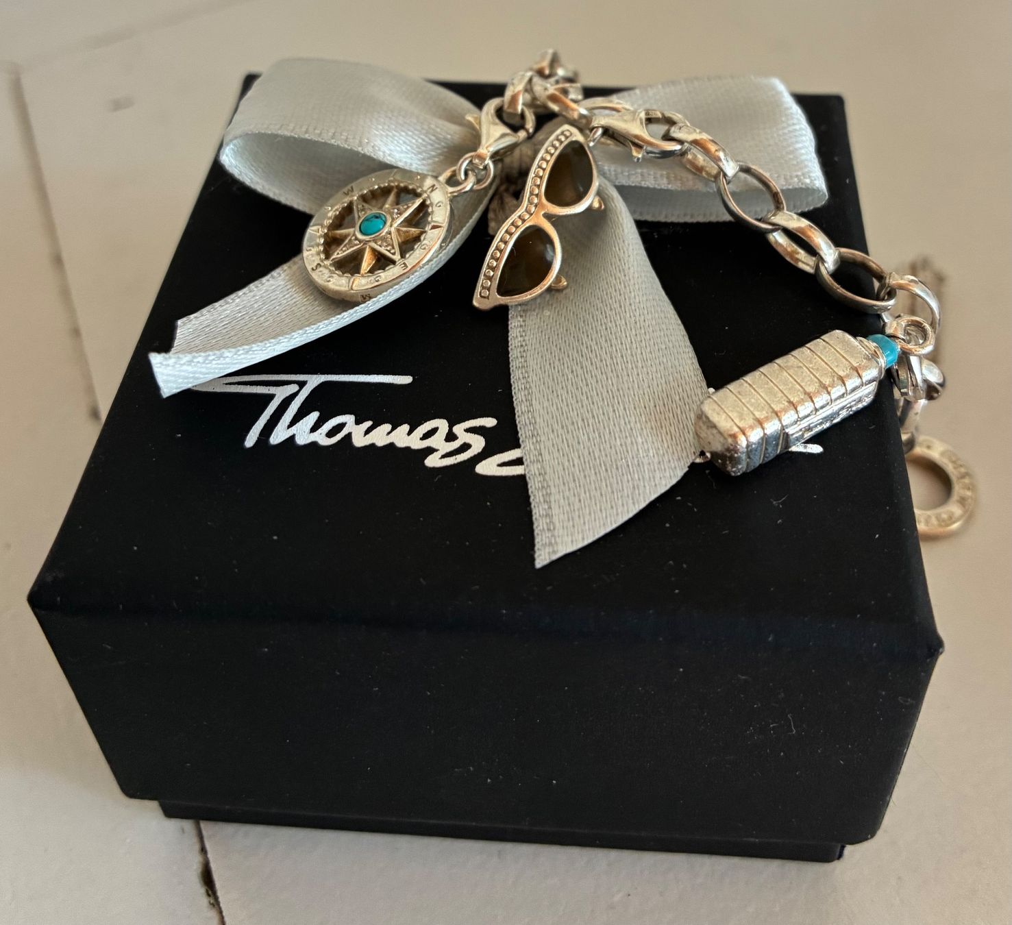 Thomas Sabo Bracciali & Braccialetti: Thomas Sabo Armband Charms Ferien Sommer – Usato da Oberstammheim venduto da pitipiti 2