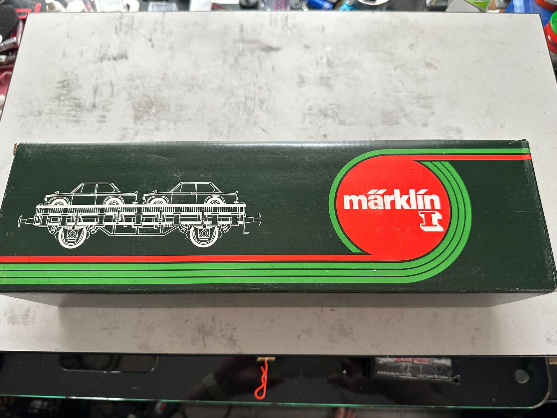Märklin Piste: Güterwagen Märklin 5876 mit 2 BMW 2002 – Nuovo e nell'imballaggio originale da Allschwil venduto da Largescale