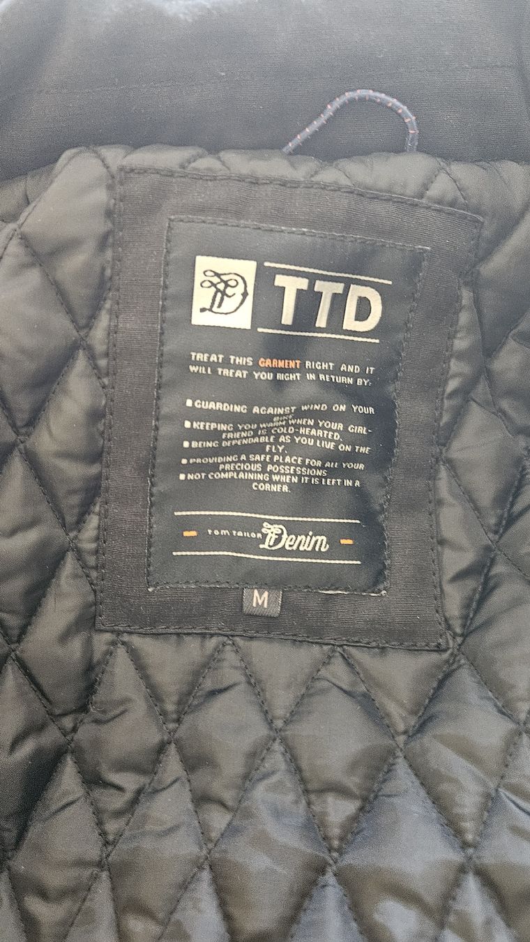 Tom Tailor Cappotti: Top TTD Winterparka mit Steppfutter Gr. M, warm – Usato da Seedorf BE venduto da chlaeber88 2