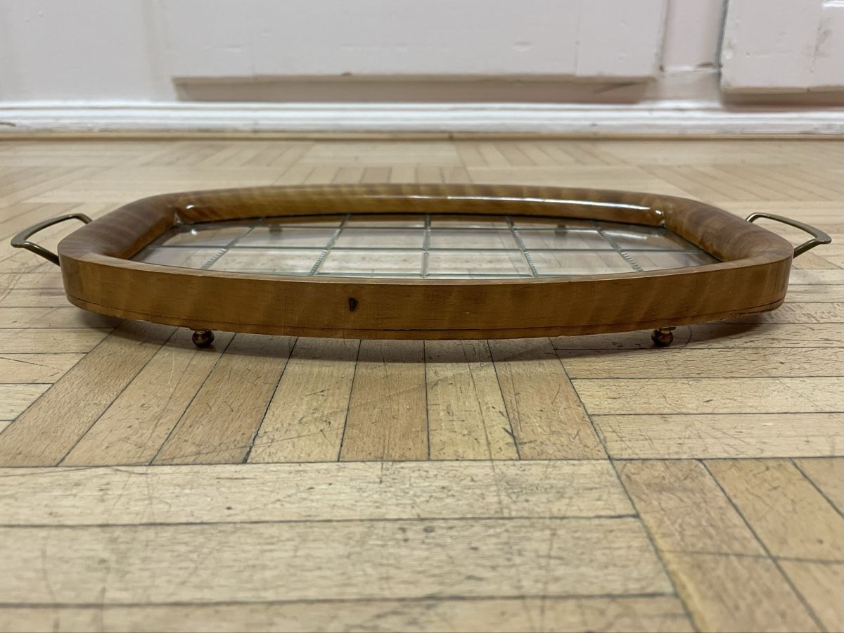 Servierplatten: Kleines 50s Serviertablett Nussbaum Glas Tablett vintage – Gebraucht aus Zürich von Vintagewiesel 5