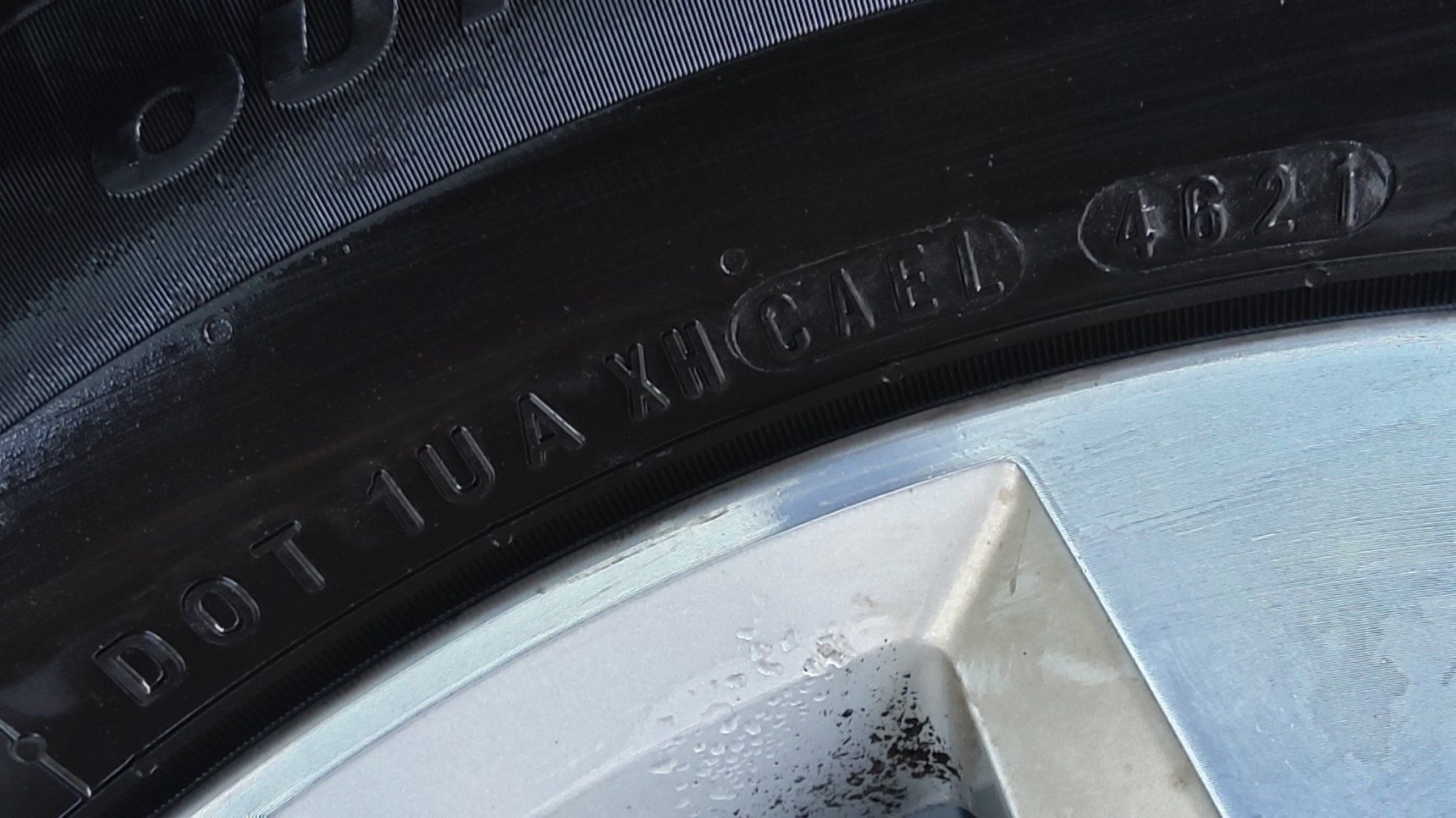 Volkswagen Pneus & Kompletträder: VW Touran Alu Sommerräder – Gebraucht aus Safnern von  9