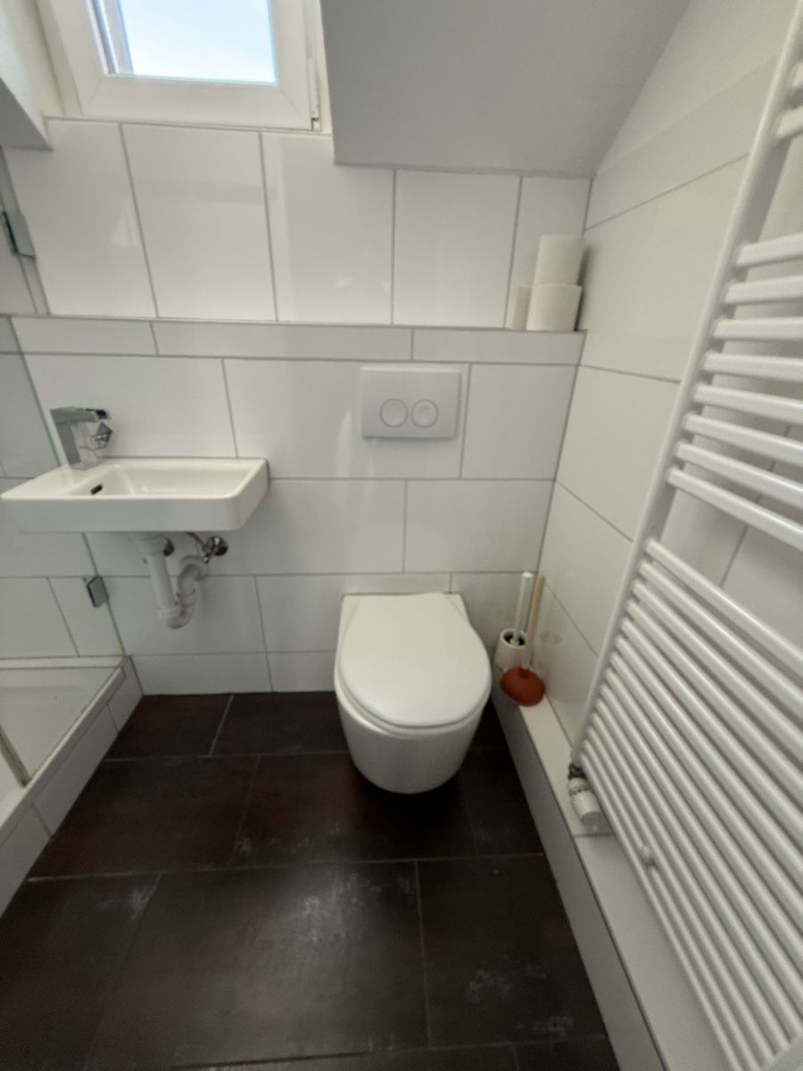 Docce: Dusche mit WC – Usato da niederhasli venduto da Ramonh 1