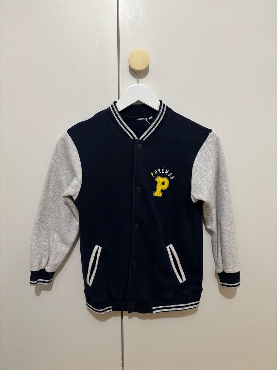 Vertbaudet Giacche & Cappotti: Veste Collégienne Pikachu – Usato da Genève venduto da AS27