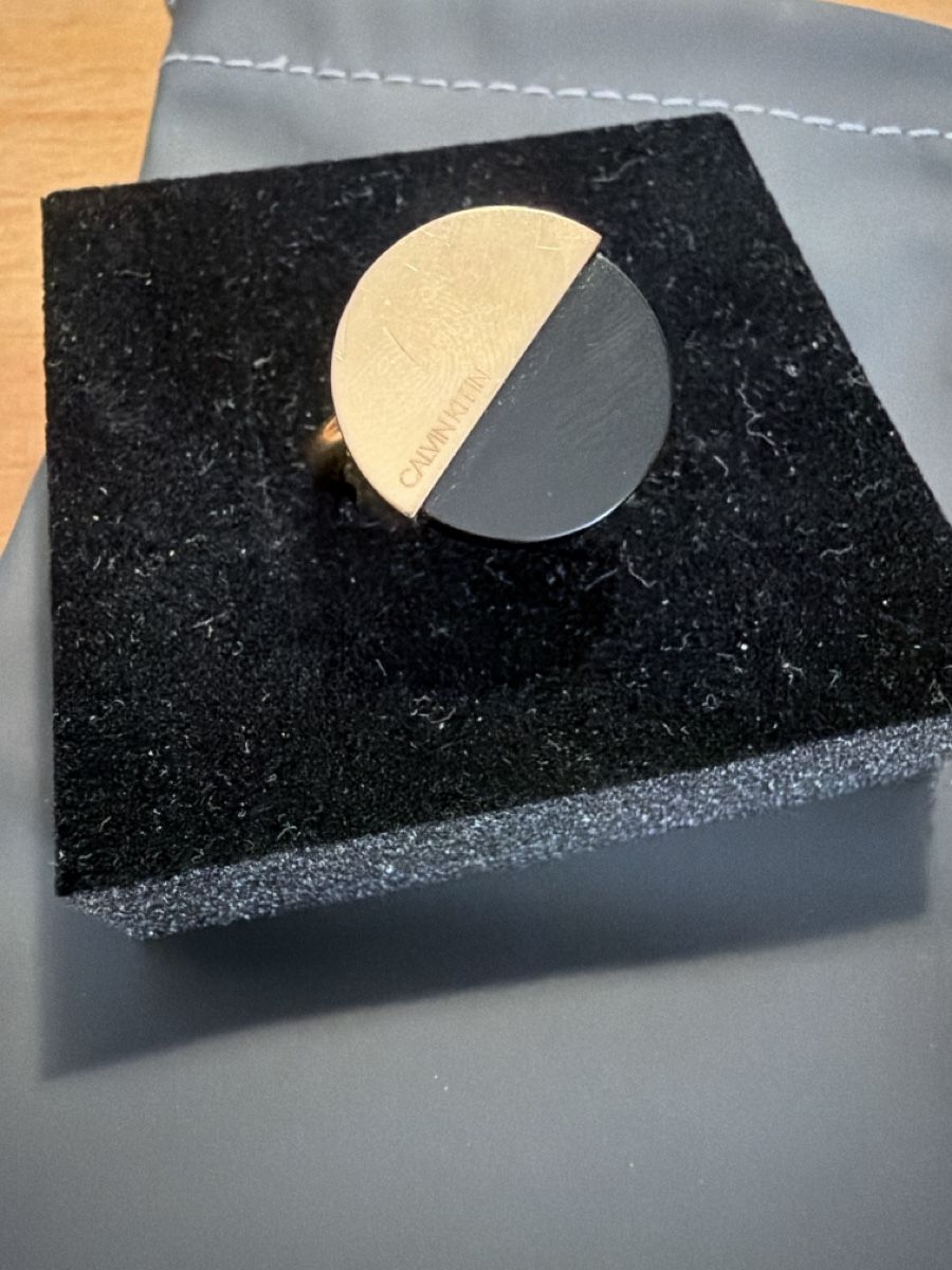 Calvin Klein Ringe: Ring Calvin Klein goldfarben schwarz  – Neu (gemäss Beschreibung) aus Rain von Carla88888 1