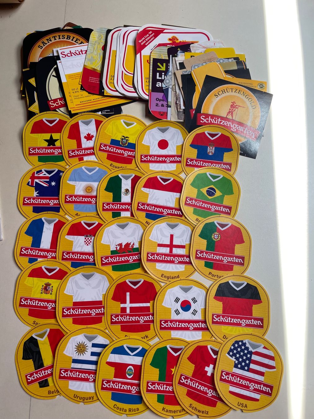 Sticker: 1’000 verschiedene Bieretiketten – Usato da Giubiasco venduto da Boboviola