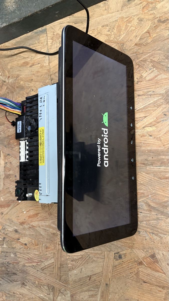Sistemi audio & multimediali: Android linux Chinaradios CarPlay mit Zubehör – Difettoso da Roggliswil venduto da Marla1 2