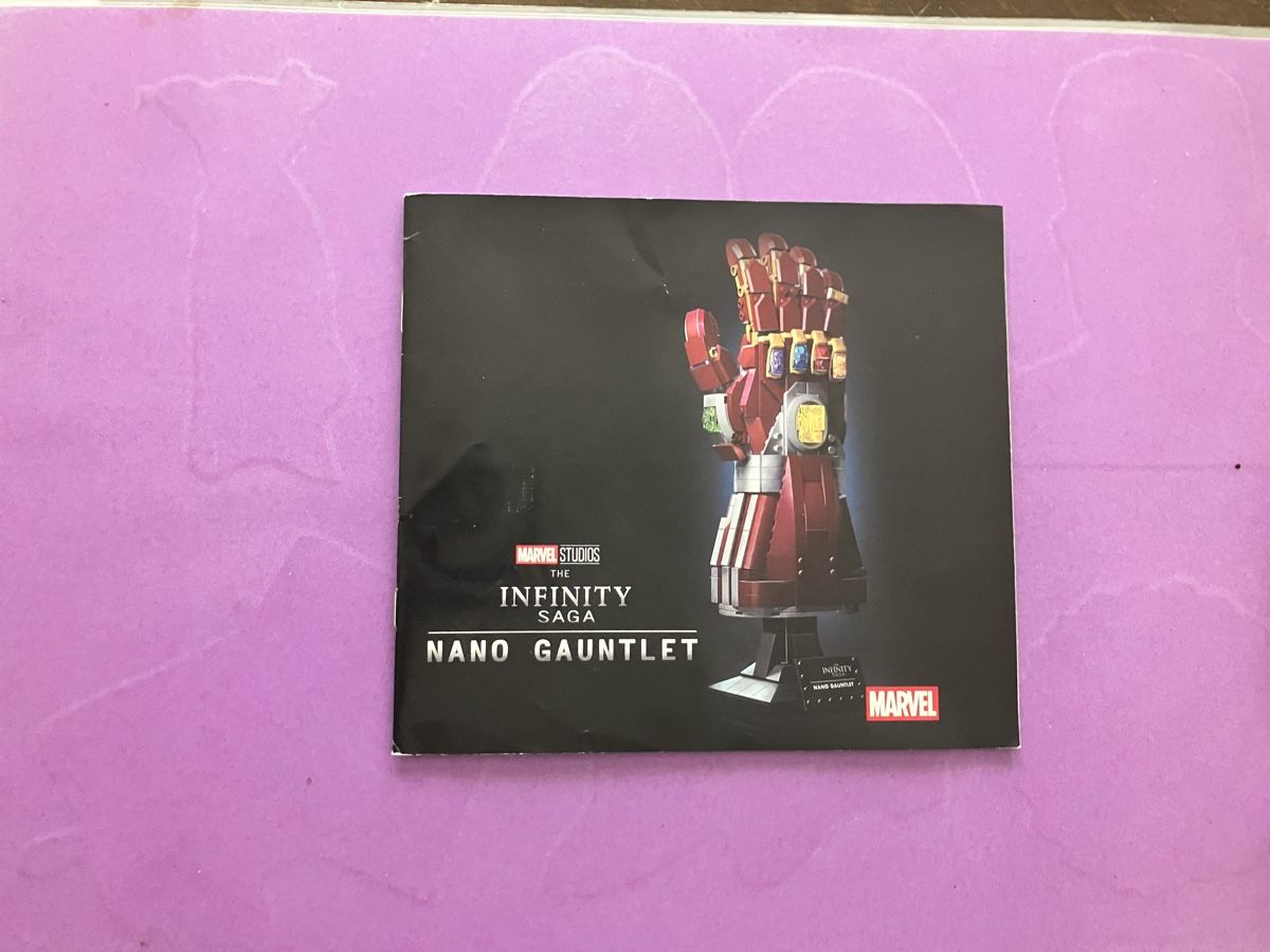 Statuette: Anleitung s Heft Infinity Handschuh – Usato da Hettlingen venduto da MissZotti