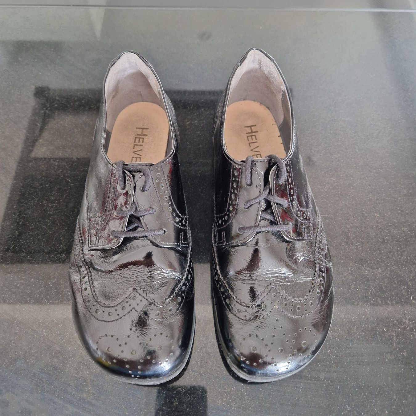 Helvesko Damenschuhe: Helvesko, Budapester, Lackleder, 35 – Gebraucht aus Gränichen von sunchi07
