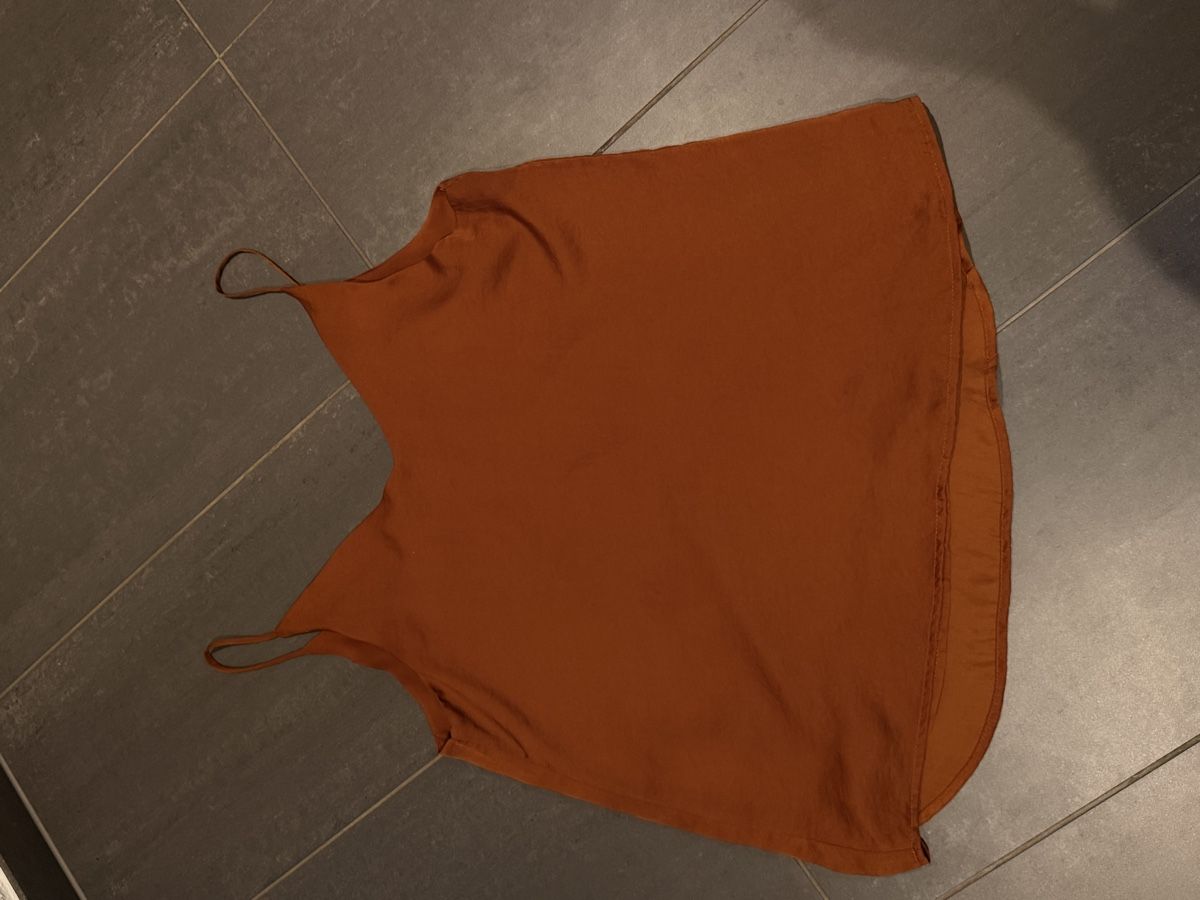 Top: Träger Top – Usato da Schenkon venduto da jul_vnk7 2