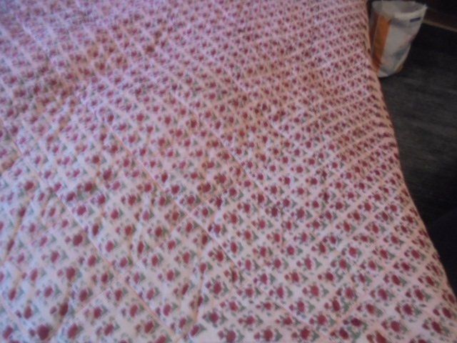 Coperte: Bettüberwurf Rosa mit Blumen Baumwolle – Usato da Hinwil venduto da Glasperlen 6