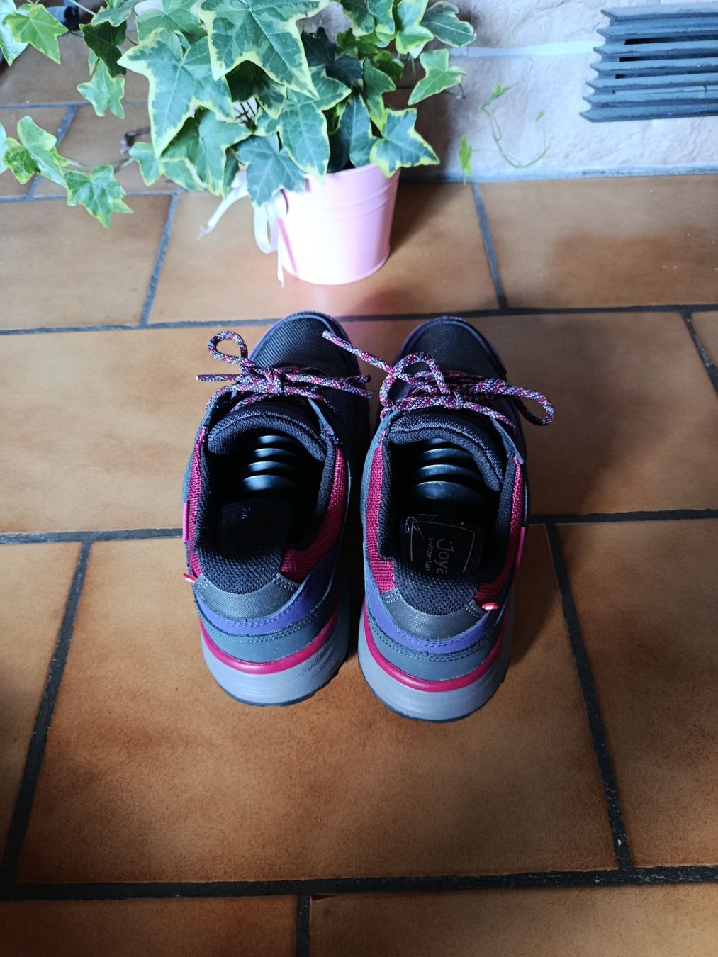 Joya Damenschuhe: Joya chaussures de marche – Neu (gemäss Beschreibung) aus Malleray von oce_d6v9 2