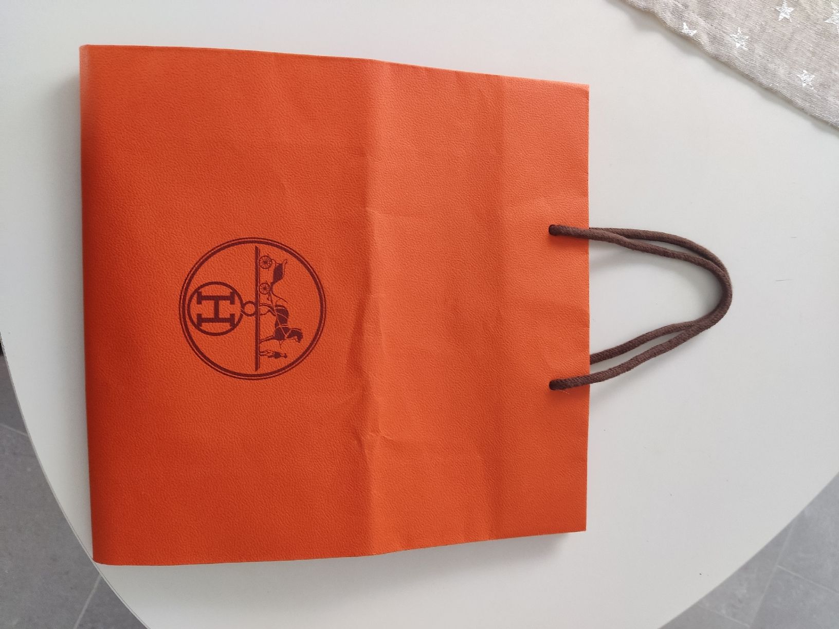 Carta: Hermes Tüten – Usato da Oberwil-Lieli venduto da shoppingqueen09 1