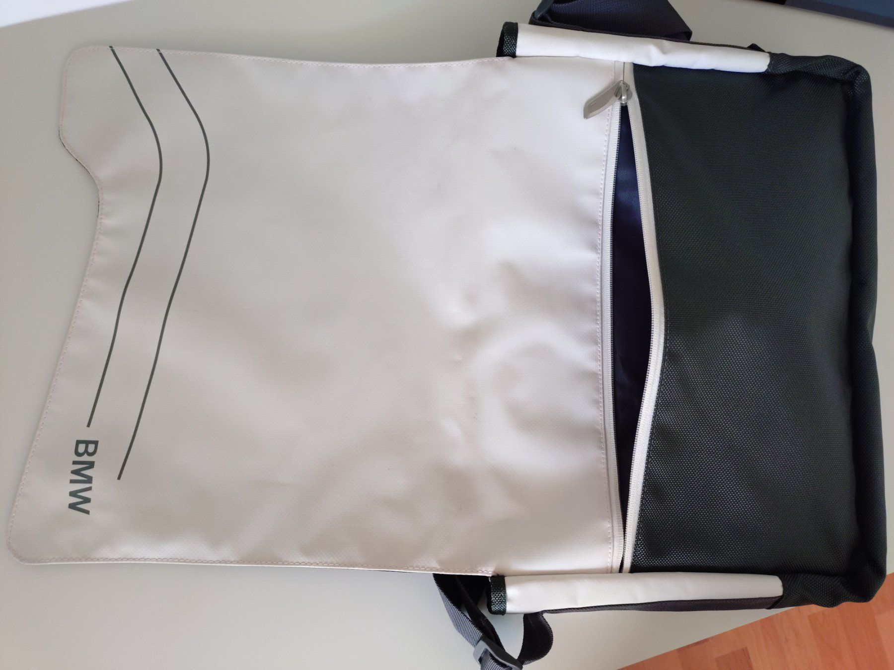 BMW Borse: Originale BMW Tasche / Bag / Laptoptasche – Nuovo (secondo la descrizione) da Viganello venduto da CARLiteratur 1