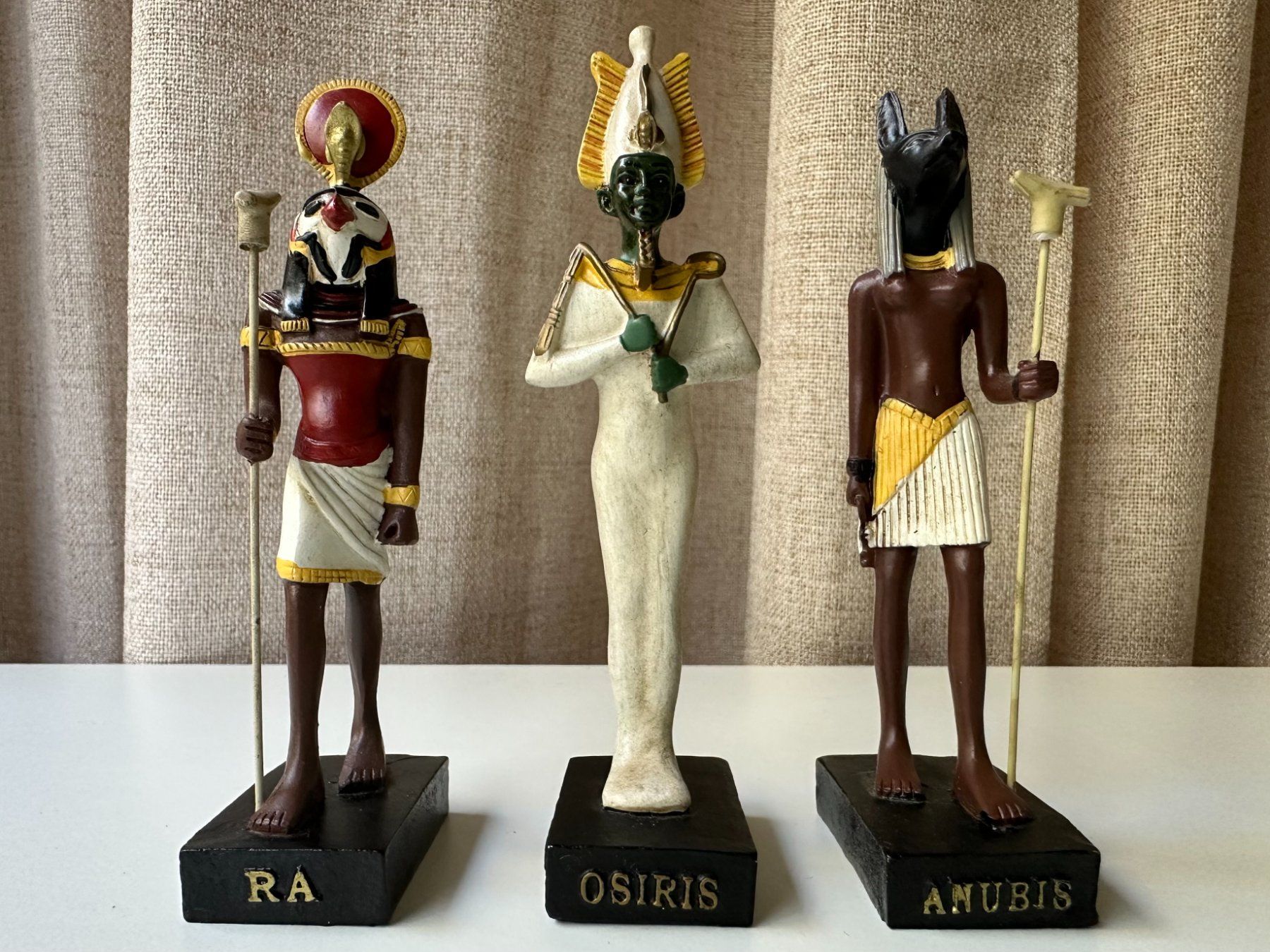Statuette: Statuettes Ra, Osiris et Anubis - édition Hachette – Usato da Genève venduto da Reveur 1