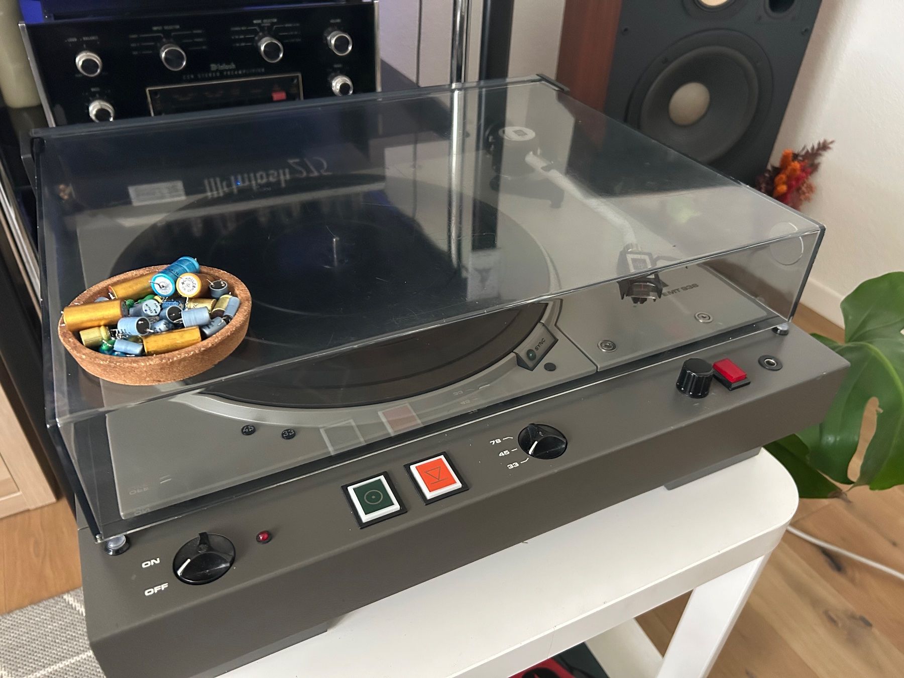 EMT Tourne-disques: EMT 938 – Restored Professional Broadcast Turntable – D'occasion à Baar par AAT5