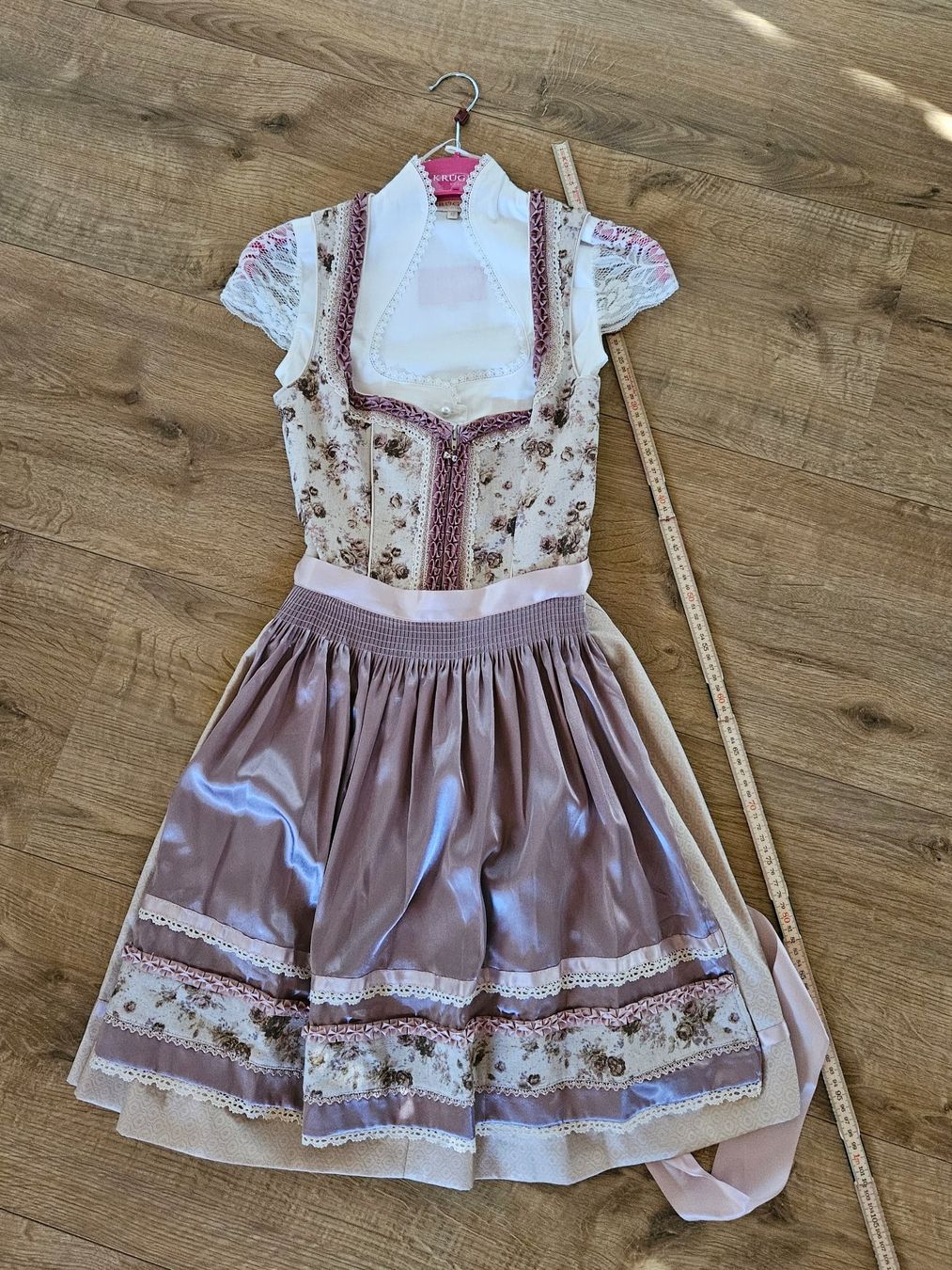 Krüger Vestiti: Dirndl von KRÜGER Gr. 30/32, Länge ca.92 – Nuovo (secondo la descrizione) da Rhäzüns venduto da inf_rcj7 8