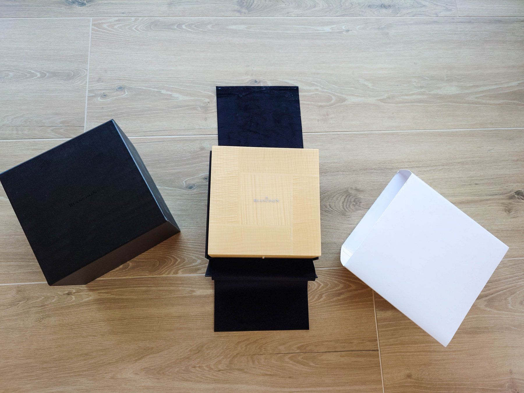 Blancpain Scatole porta orologi: Blancpain wooden box NEW – Nuovo (secondo la descrizione) da Epalinges venduto da bracelet123