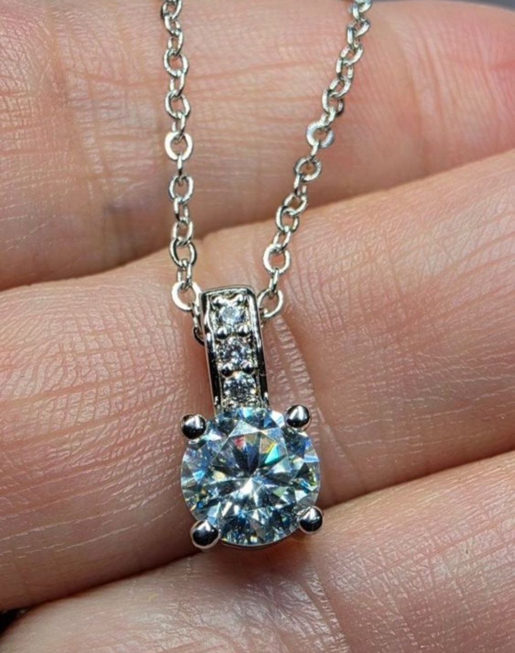 Altri gioielli: Ensemble argent avec diamants de moissanite de 2 ct – Nuovo e nell'imballaggio originale da Reconvilier venduto da Tsma67 5