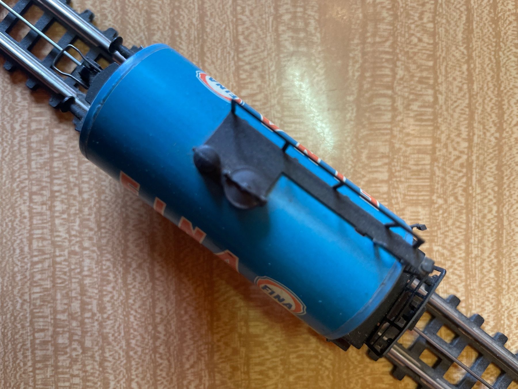 Trix Modellini di ferrovie: Trix Express H0 FINA – Usato da Suhr venduto da Daneli7 2