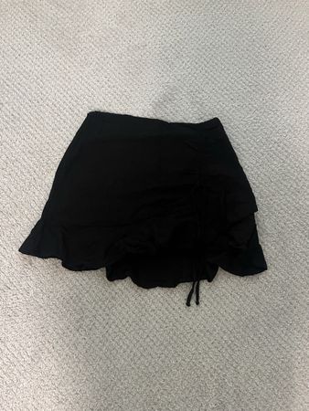 black stradivarius pants-skirt 