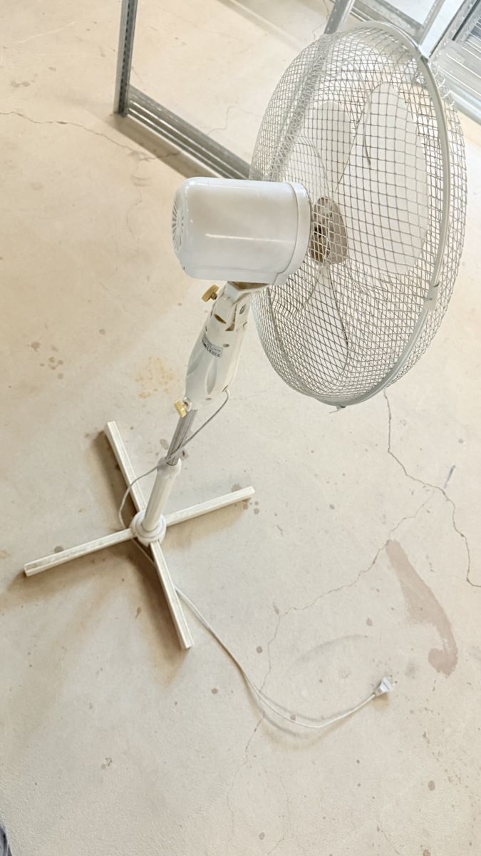 Ventilatori: Standventilator  weiss – Usato da Rotkreuz venduto da perlengott 4
