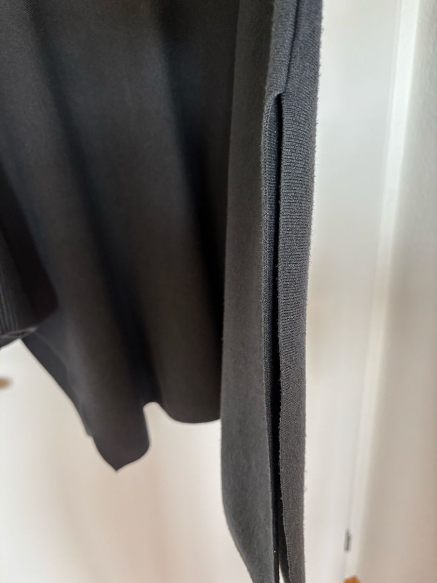 Massimo Dutti Pulls & Sweat-shirts: Massimo Dutti Poncho  – D'occasion à Jona par ardnas04 2