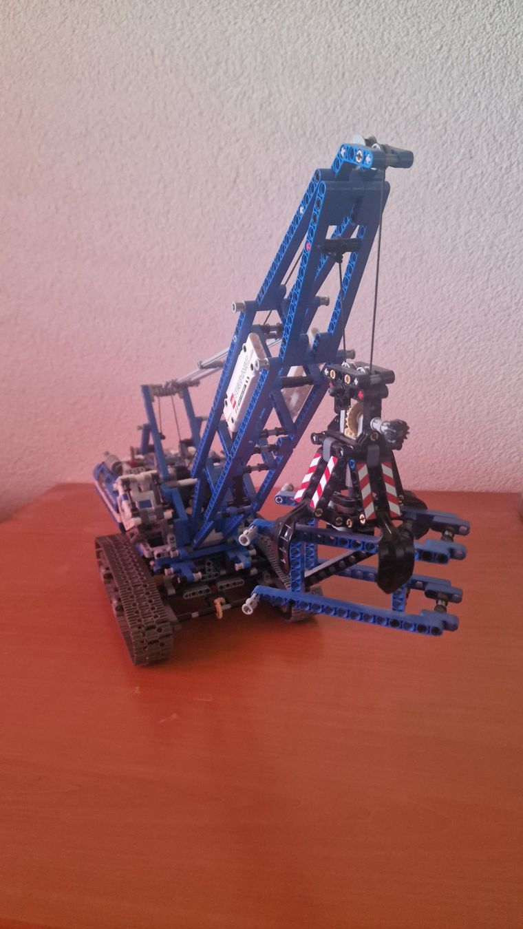 Grues: Lego Technic Raupenkran 42006 – D'occasion à Sirnach par Giordi1 1