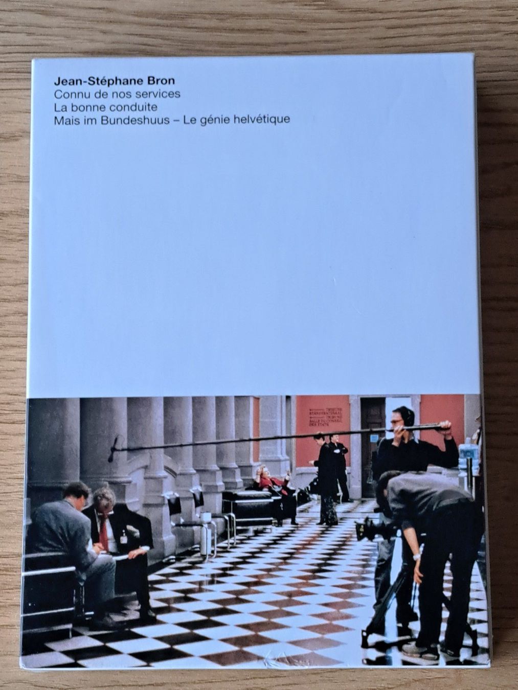 Tutti i DVDs: Jean-Stéphane Bron, Boxset mit 3 Dokumentar-Filmen – Nuovo (secondo la descrizione) da Unterseen venduto da Kanica