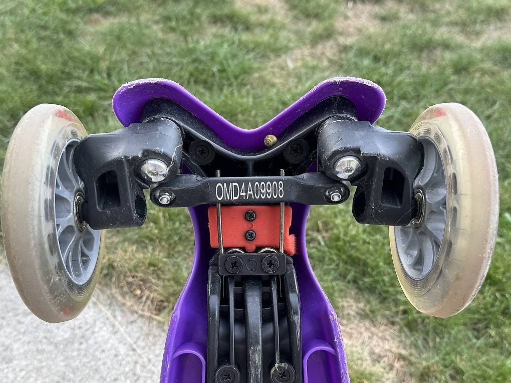 Kickboard: Micro Mini Tretroller lila  höhenverstellbar – Usato da Kirchenthurnen venduto da sil_vm6k 1