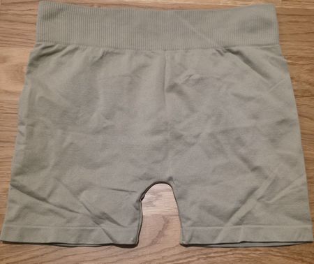 Shorts / Leggins beige, Grösse S/M