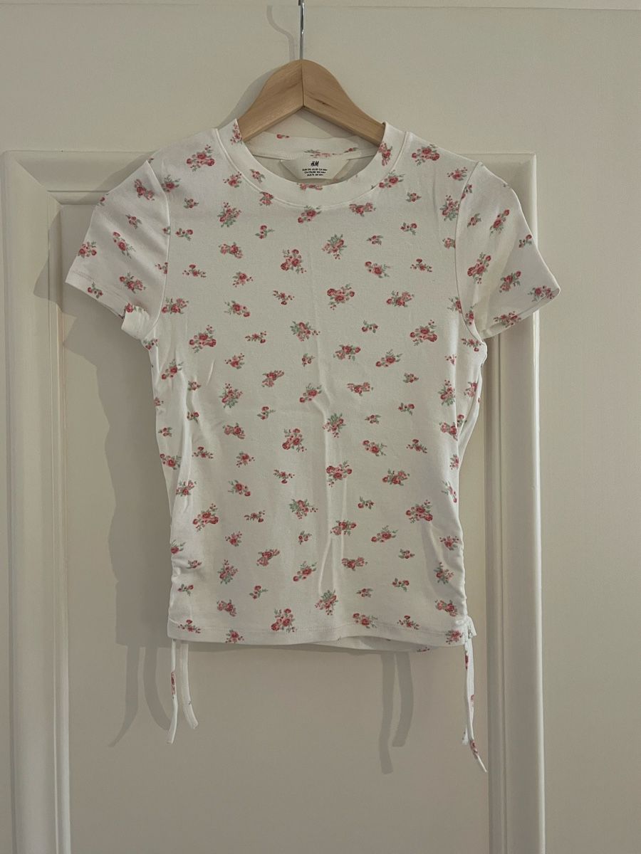 H&M Camicette, T-shirt & Top: 2 H&M Tops Grösse 170 / XS-S – Usato da Zürich venduto da vintage_for_you