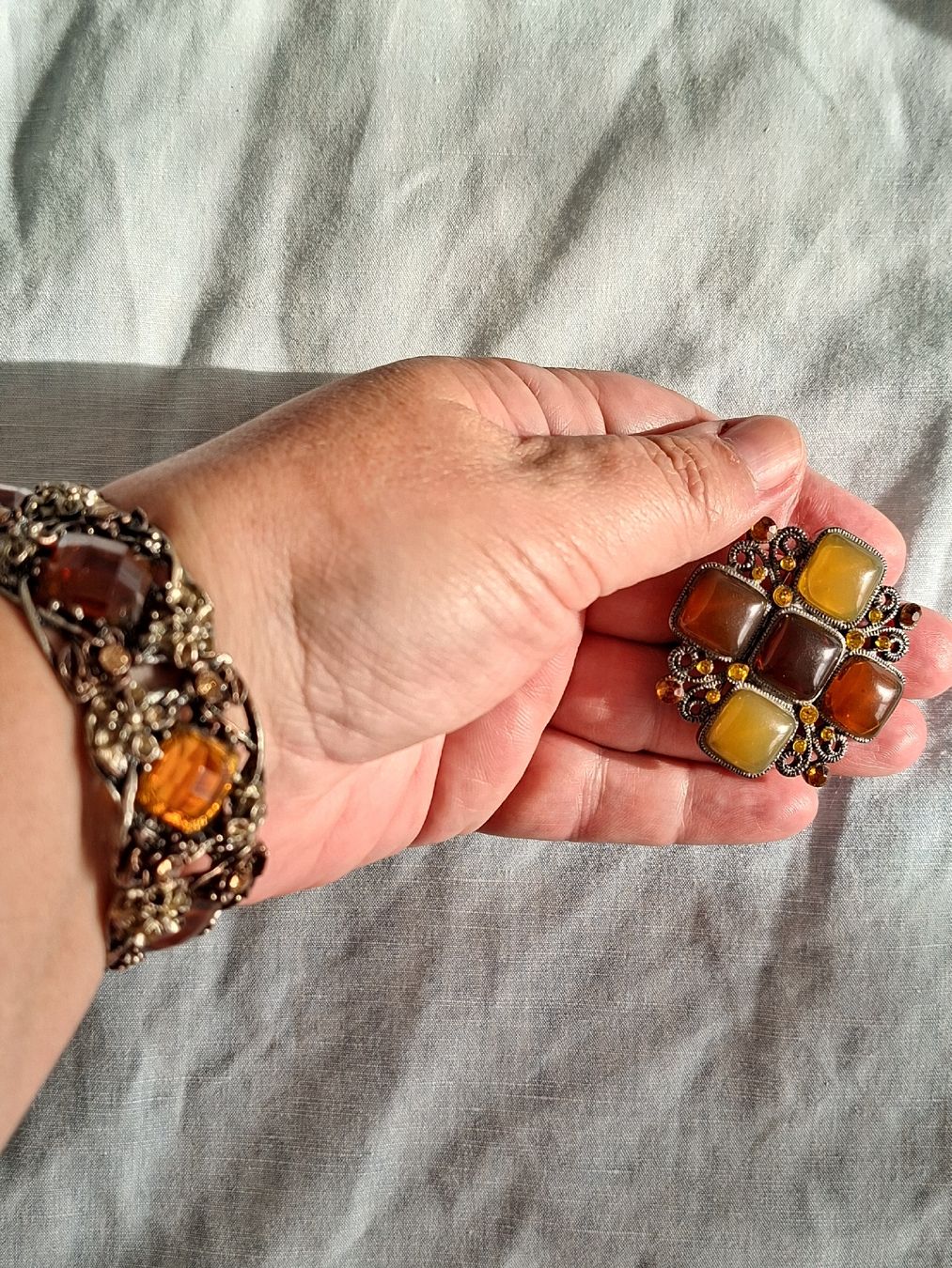 Autres bijoux: Parure vintage chic bracelet & broche – Neuf (Voir description) à Lutry par Sim_Sta 2