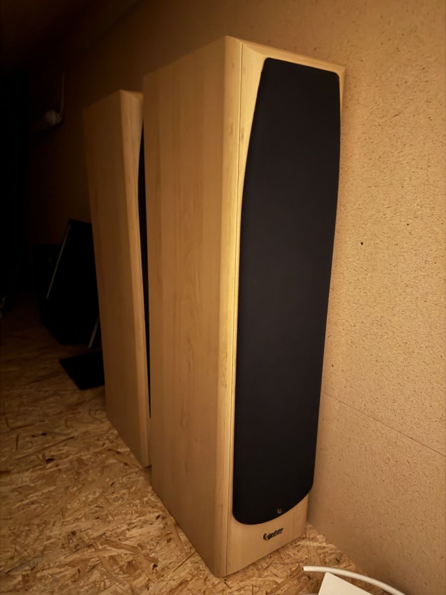 Infinity Casse acustiche: Infinity Lautsprecher und JVC Verstärker  – Usato da Lotzwil venduto da seatseat 5