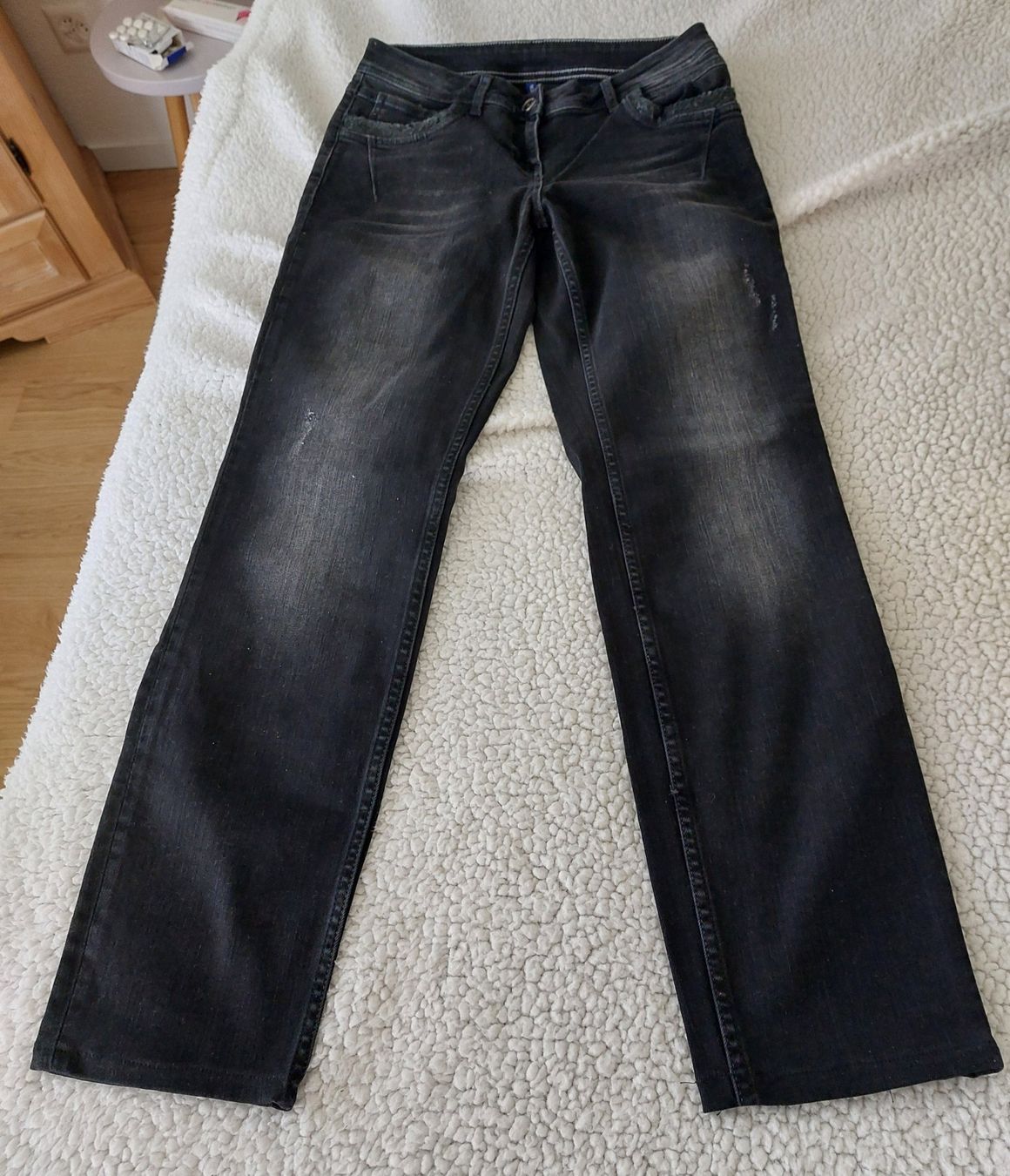 Cecil Jeans: Damenjeans – Nuovo (secondo la descrizione) da Bellach venduto da bri_m8rs