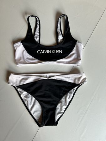 Maillot bain Calvin Klein taille XS