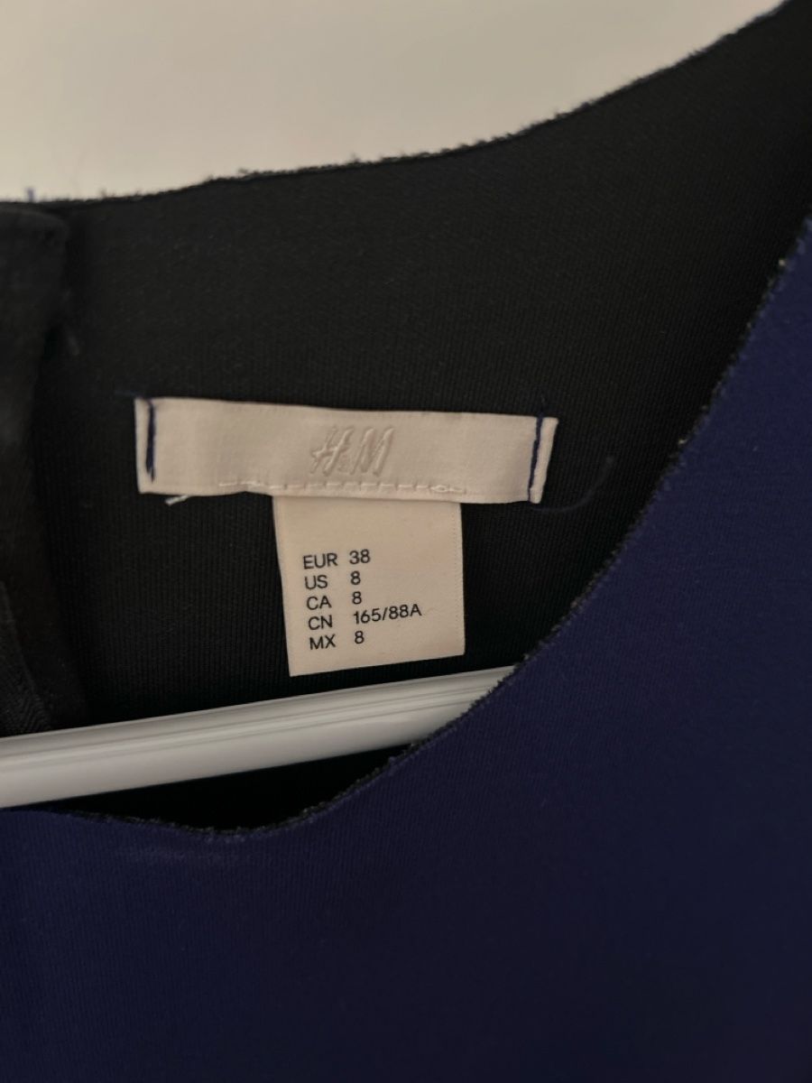 H&M Top: Top scuba H&M Premium – Nuovo (secondo la descrizione) da Massagno venduto da Coroncina 1