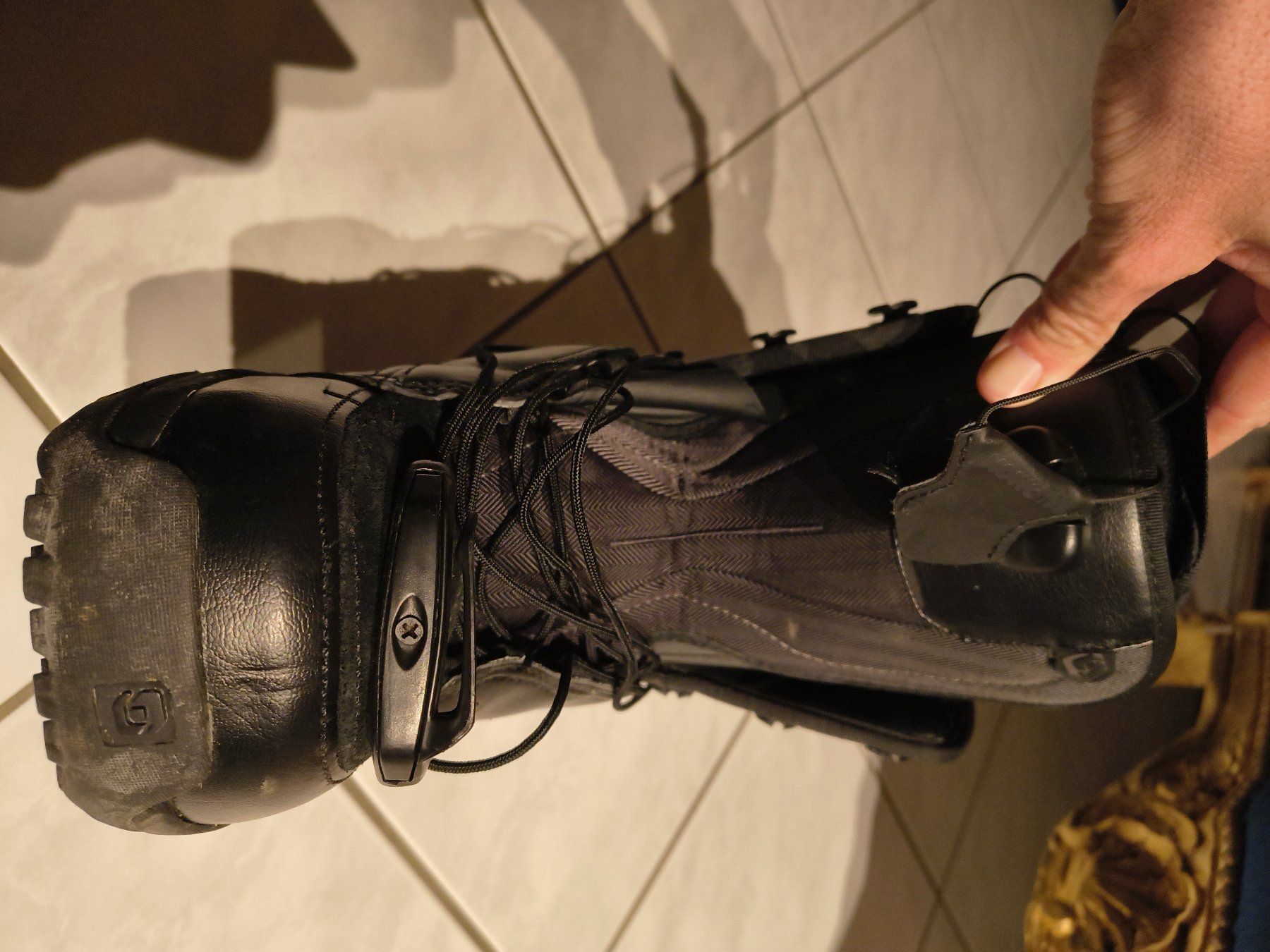 Salomon Scarpe da uomo: Snowboard-Boots Salomon Gr.45/ 28.5cm – Usato da Staffelbach venduto da Jsocratex 1