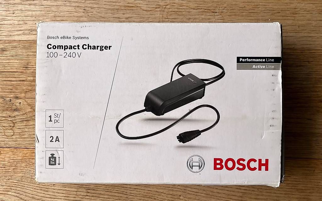 Bosch Chargeurs: Bosch Compact Charger 2A 100-240V – D'occasion à Emmen par carrera80