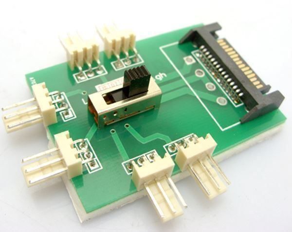 Ventilatori: SATA zu 8 x 3Pin Ventilator NABE – Nuovo e nell'imballaggio originale da Unterägeri venduto da RmOnline 2