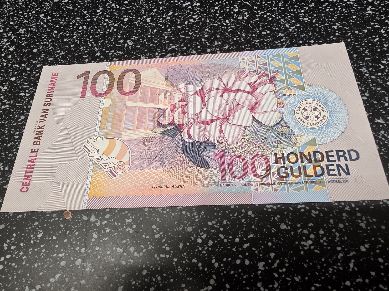 Billets de banque: Banknote 100 Gulden Suriname 2000  – Neuf avec emballage d'origine à Herisau par Antiques.AR 1