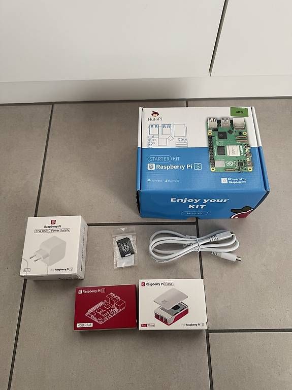 Raspberry Pi PCs: HutoPi Raspberry Pi 5 Starter Kit - 4GB version – Neuf avec emballage d'origine à Strengelbach par MXNX55 1