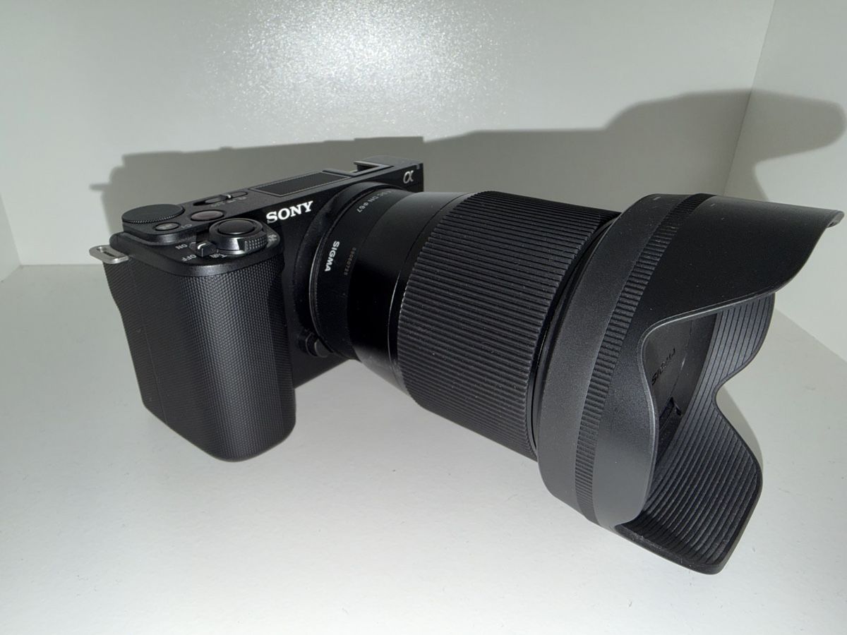 Sigma Obiettivi: Sigma 16mm F1.4 DC DN – Nuovo (secondo la descrizione) da Bremgarten AG venduto da Rufer04